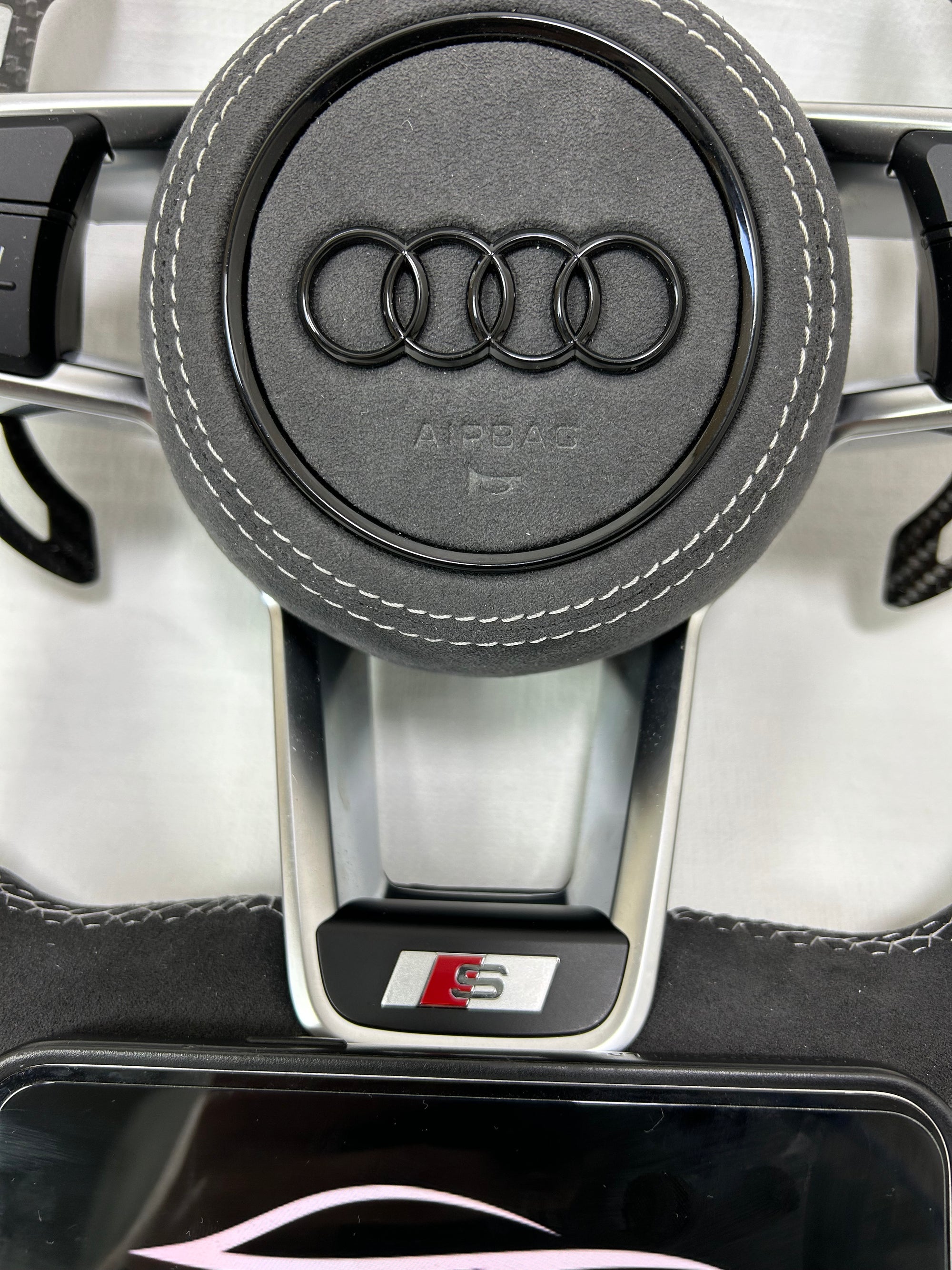 Volant Personnalisé Audi R8/TT/TTS/TTRS (2015-2021)