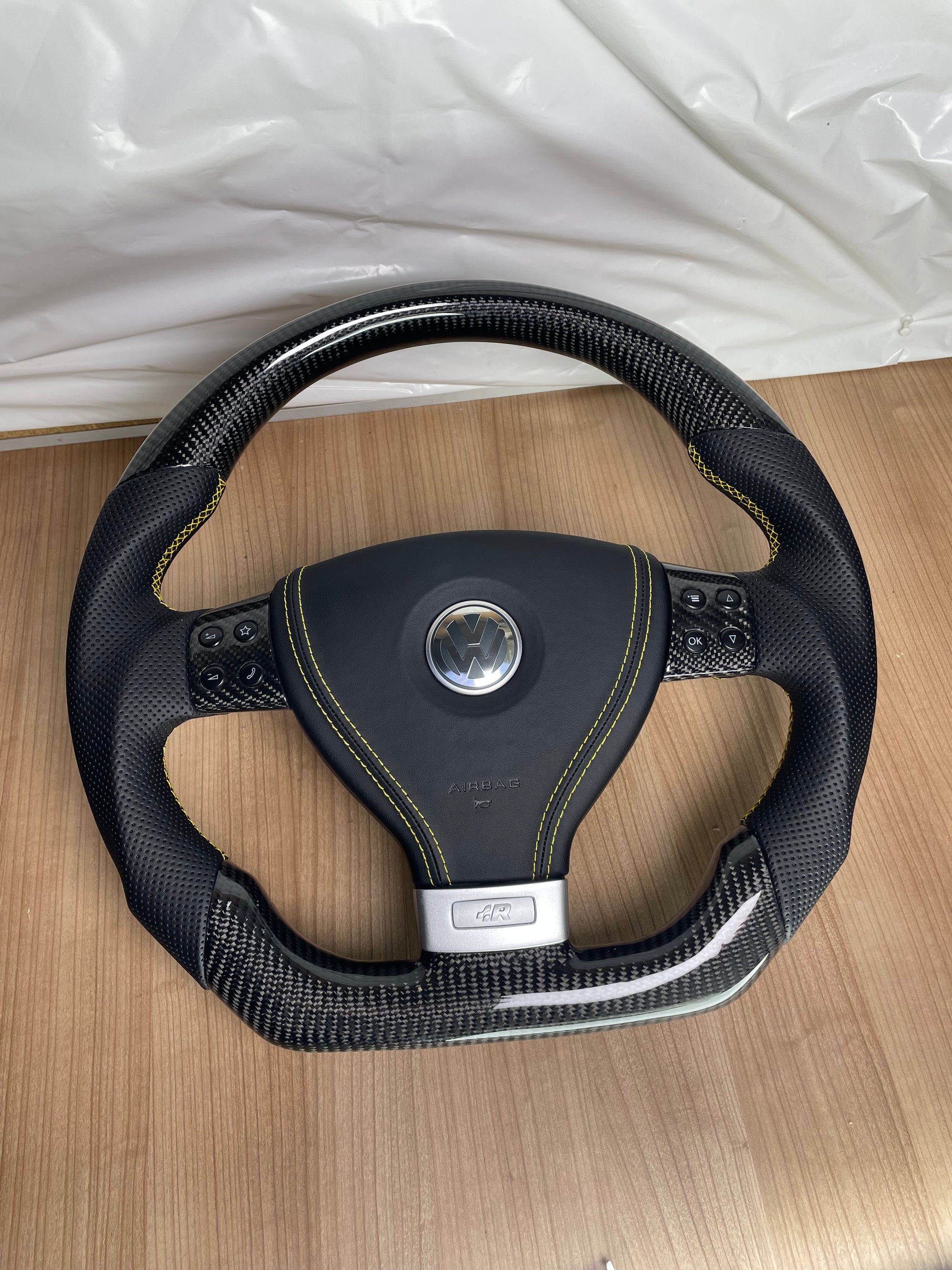 Volant Personnalisé Volkswagen Golf 5 GTI/R32
