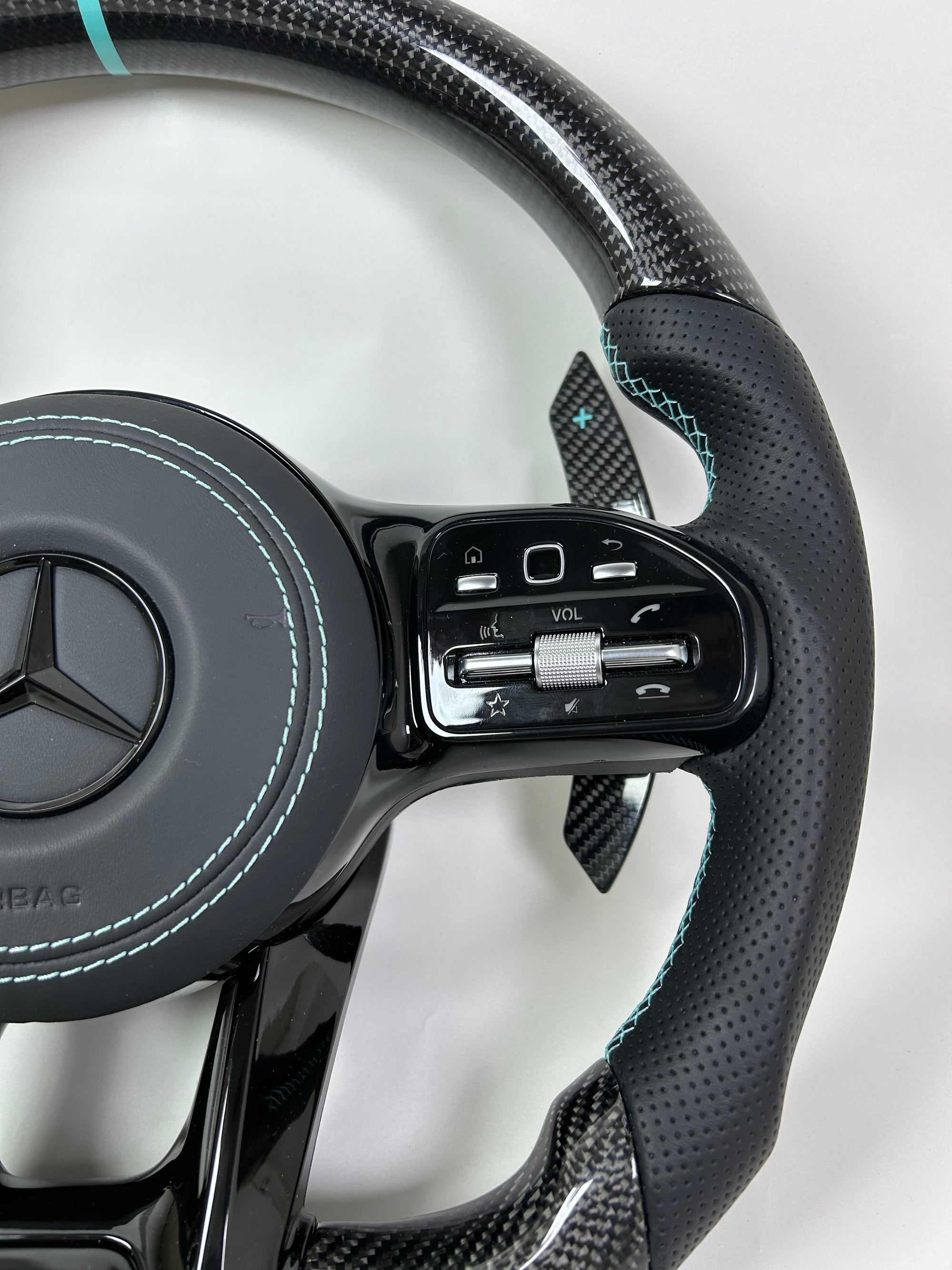 Volant Personnalisé Mercedes Benz AMG (2015-2021)