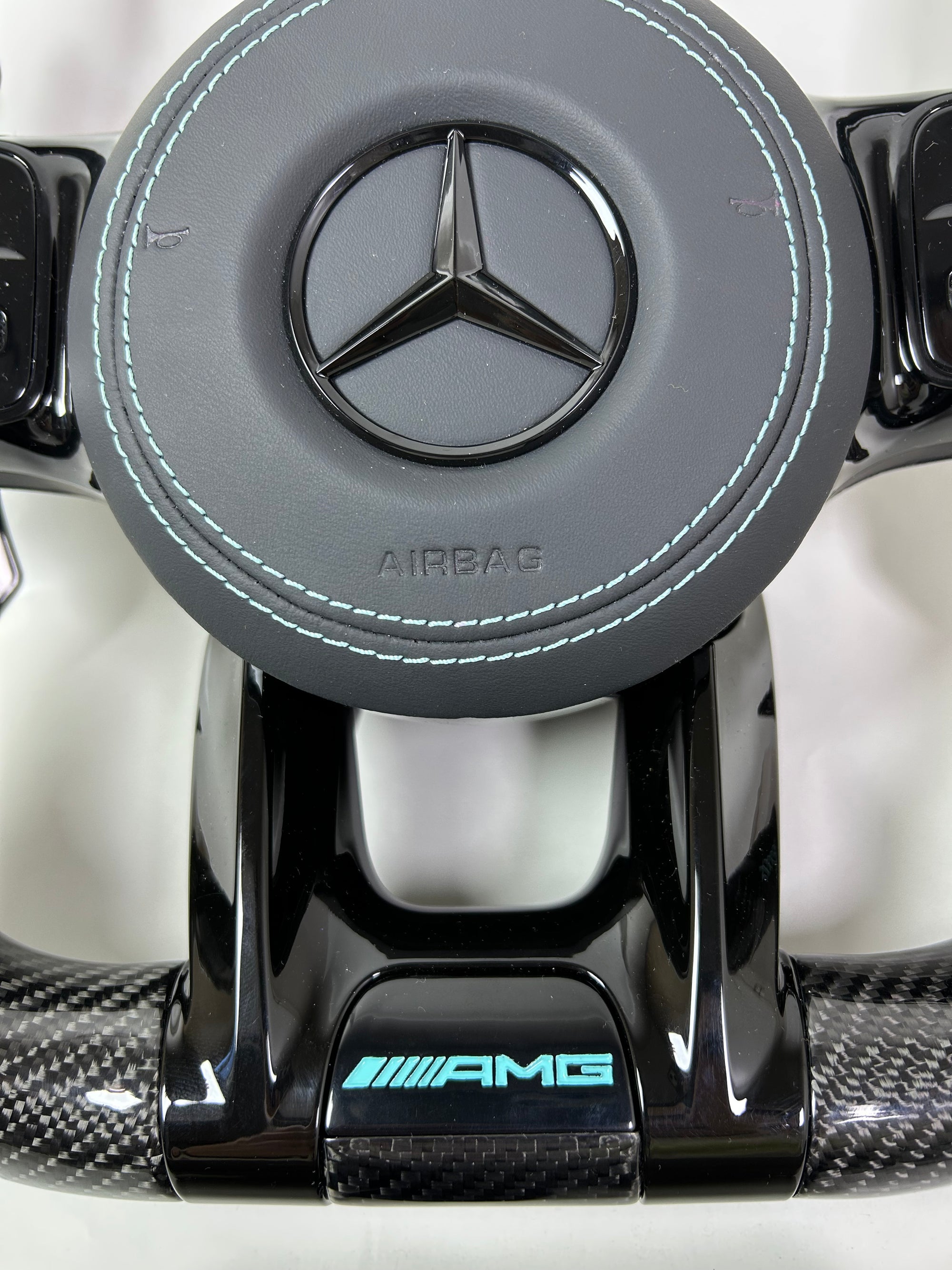 Volant Personnalisé Mercedes Benz AMG (2015-2021)